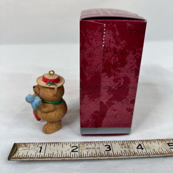 Vintage 1998 Hallmark Keepsake Ornament Forever Friends Bear Christmas Decor - Picture 7 of 7